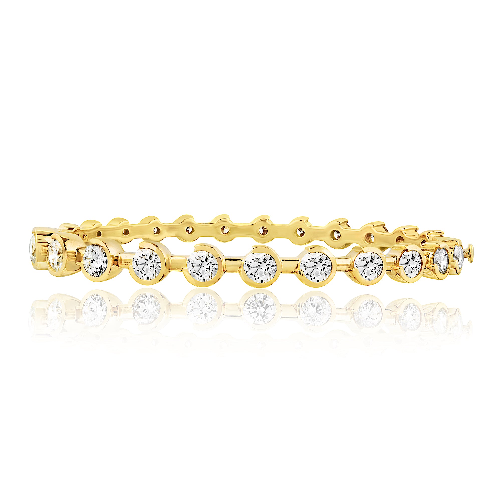 Semi-Bezel graduated Diamond bangle